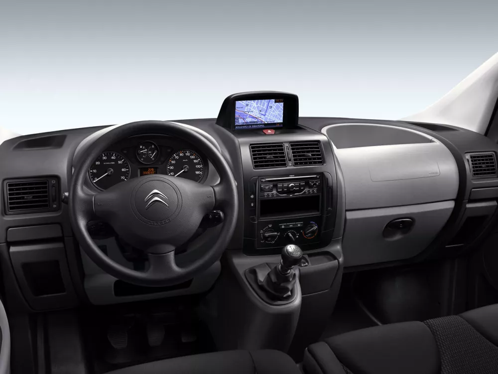 Автомобиль Citroen Jumpy II Минивэн