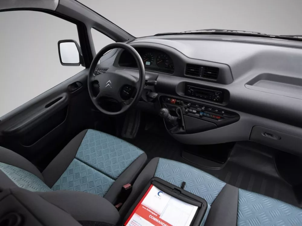 Автомобиль Citroen Jumpy I Минивэн