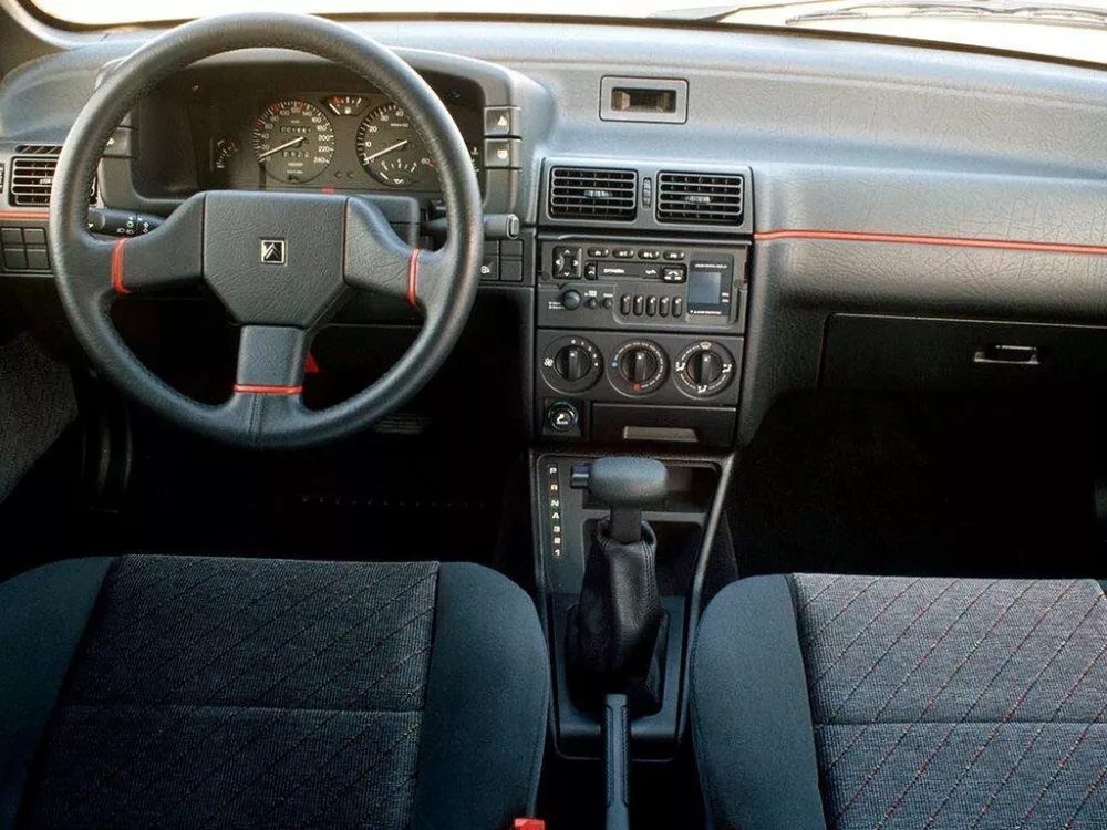 Автомобиль Citroen ZX Хэтчбек (5 дверей)