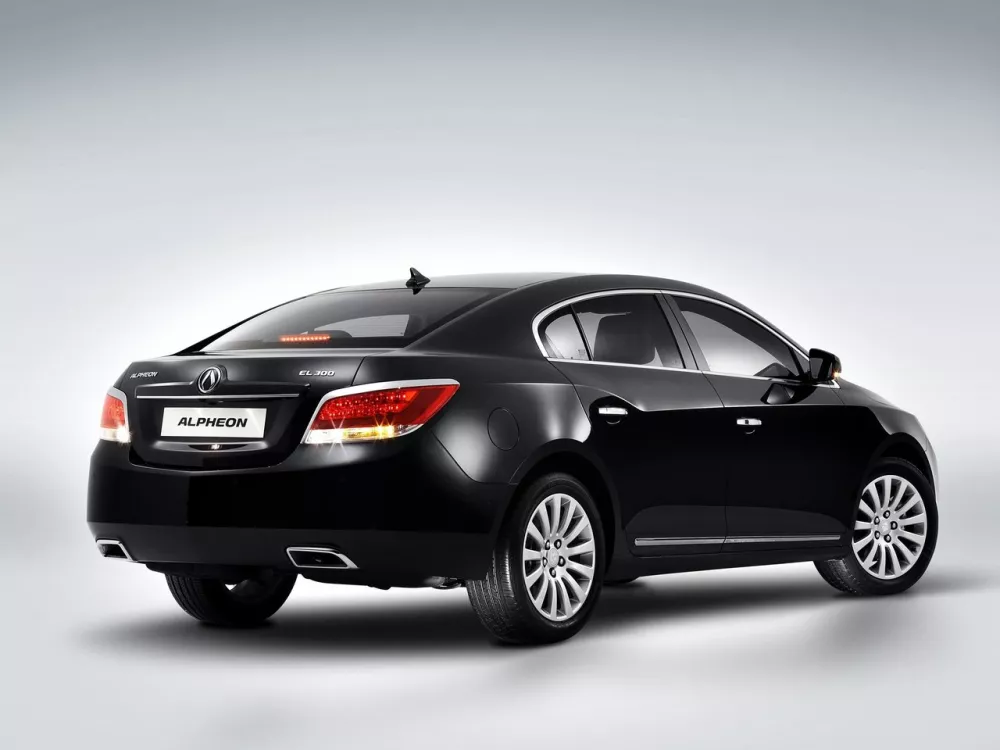 Автомобиль Daewoo Alpheon Седан