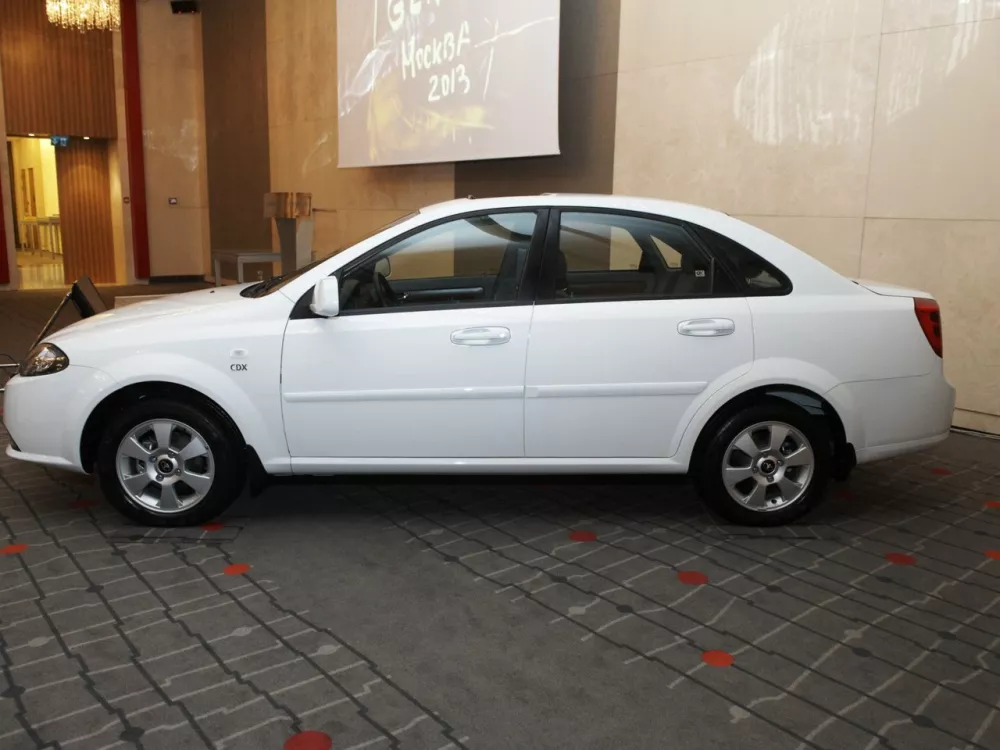 Автомобиль Daewoo Gentra II Седан