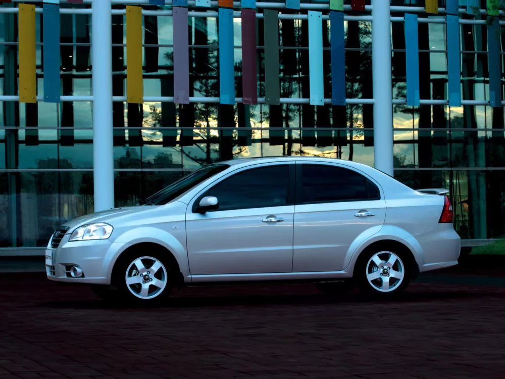 Автомобиль Daewoo Gentra I Седан