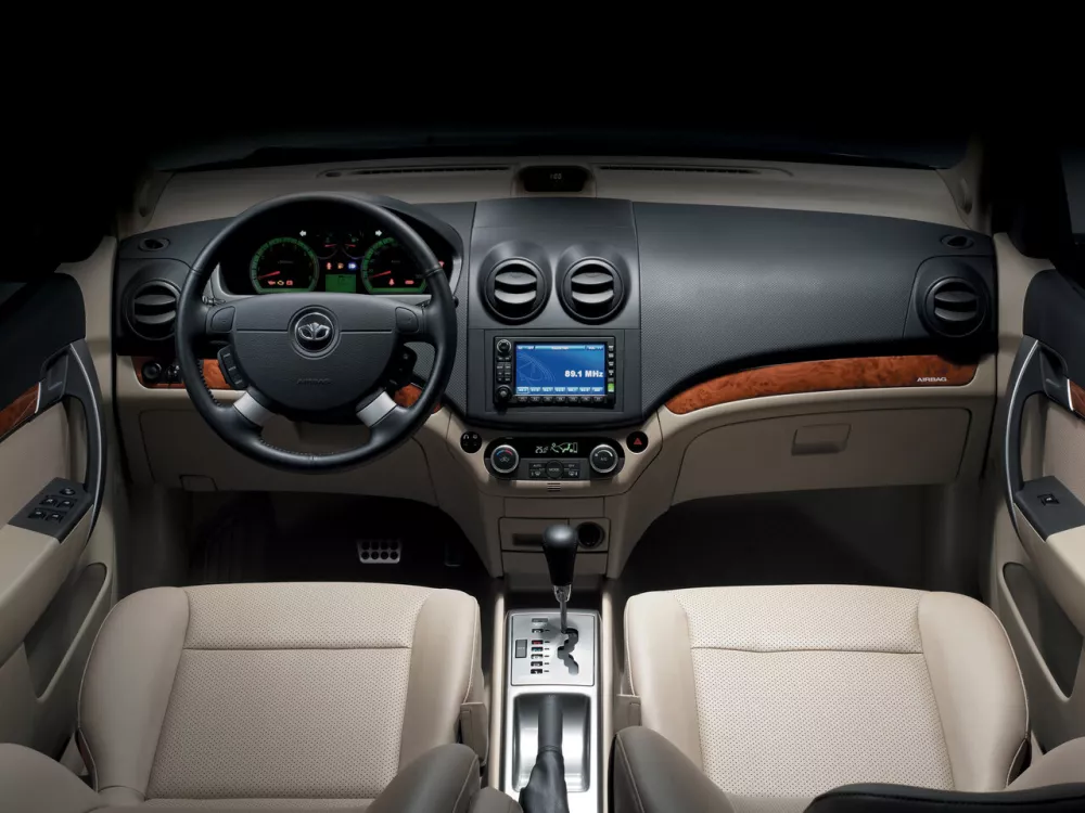 Автомобиль Daewoo Gentra I Седан