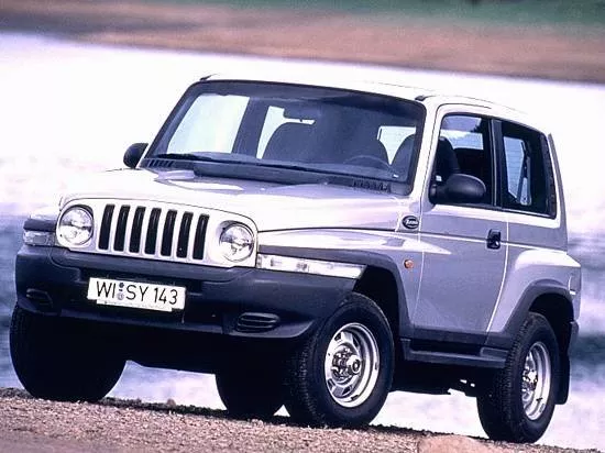 Автомобиль Daewoo Korando Внедорожник (3 двери)