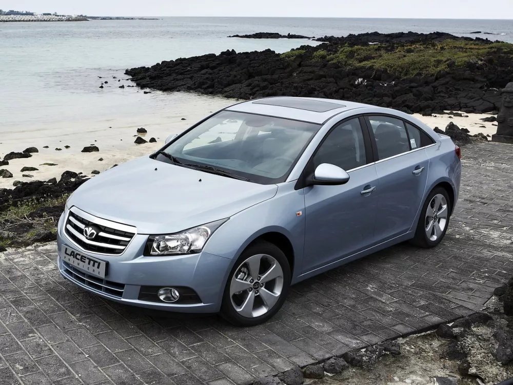 Автомобиль Daewoo Lacetti Premiere J300 Седан