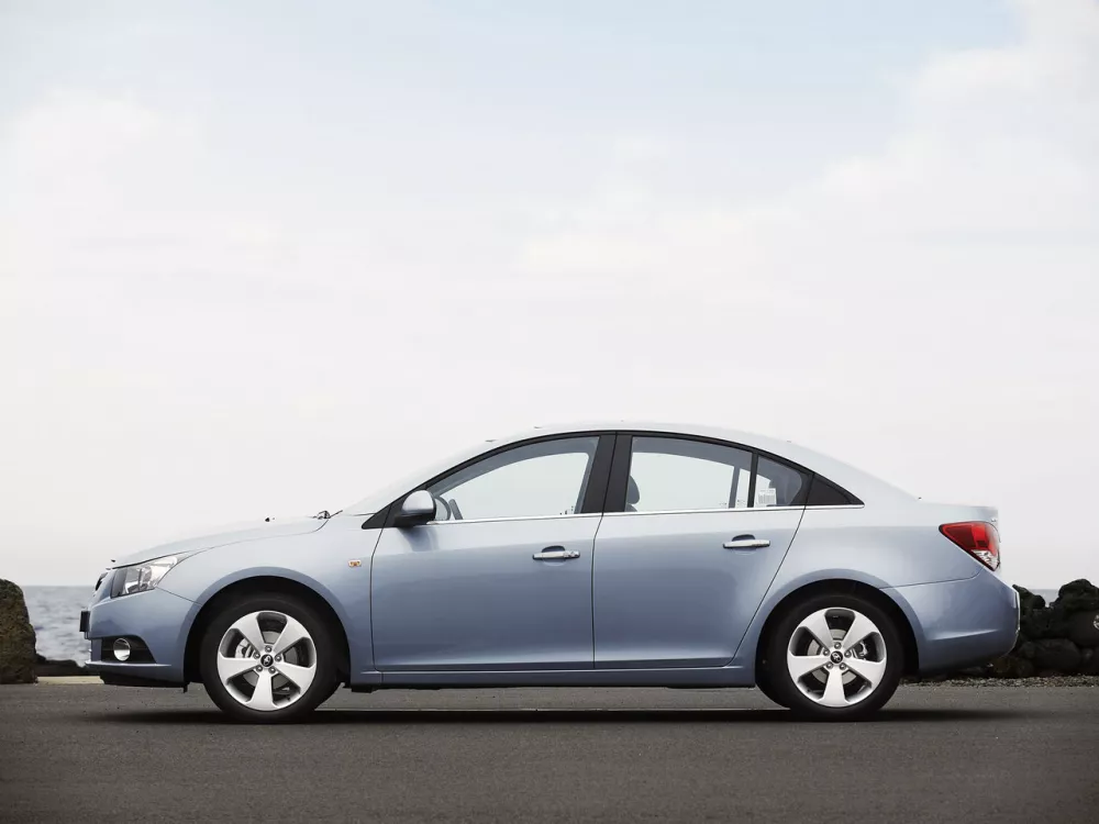 Автомобиль Daewoo Lacetti Premiere J300 Седан