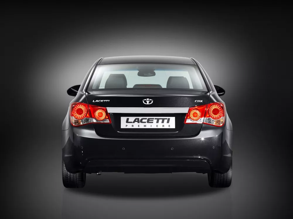 Автомобиль Daewoo Lacetti Premiere J300 Седан