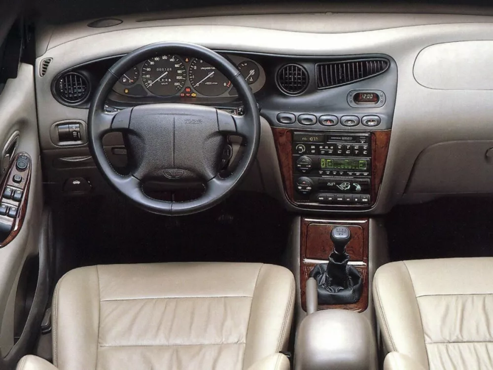 Автомобиль Daewoo Leganza Седан