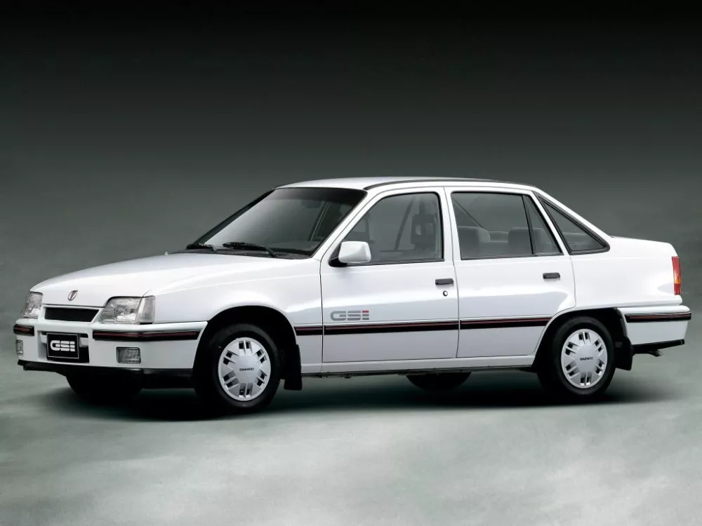 Автомобиль Daewoo LeMans Седан