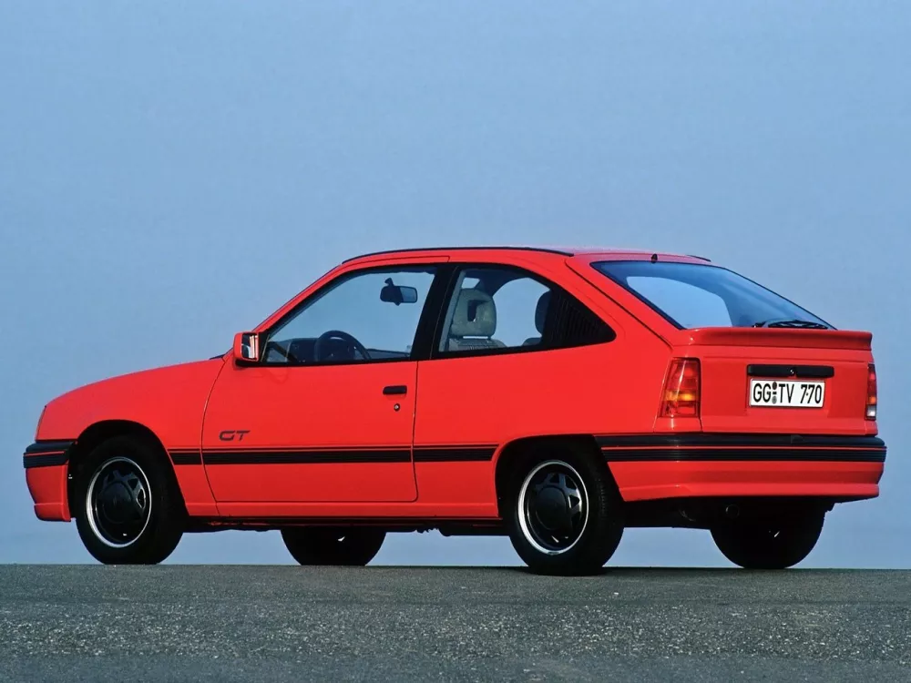 Автомобиль Daewoo Racer I Хэтчбек (3 двери)