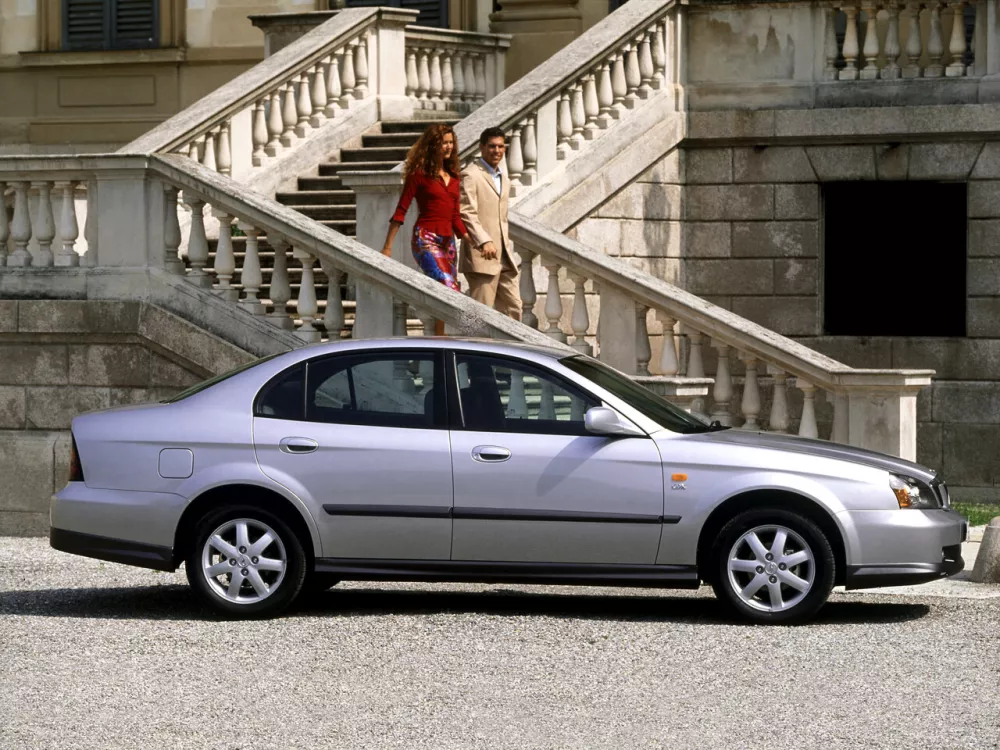 Автомобиль Daewoo Evanda Седан