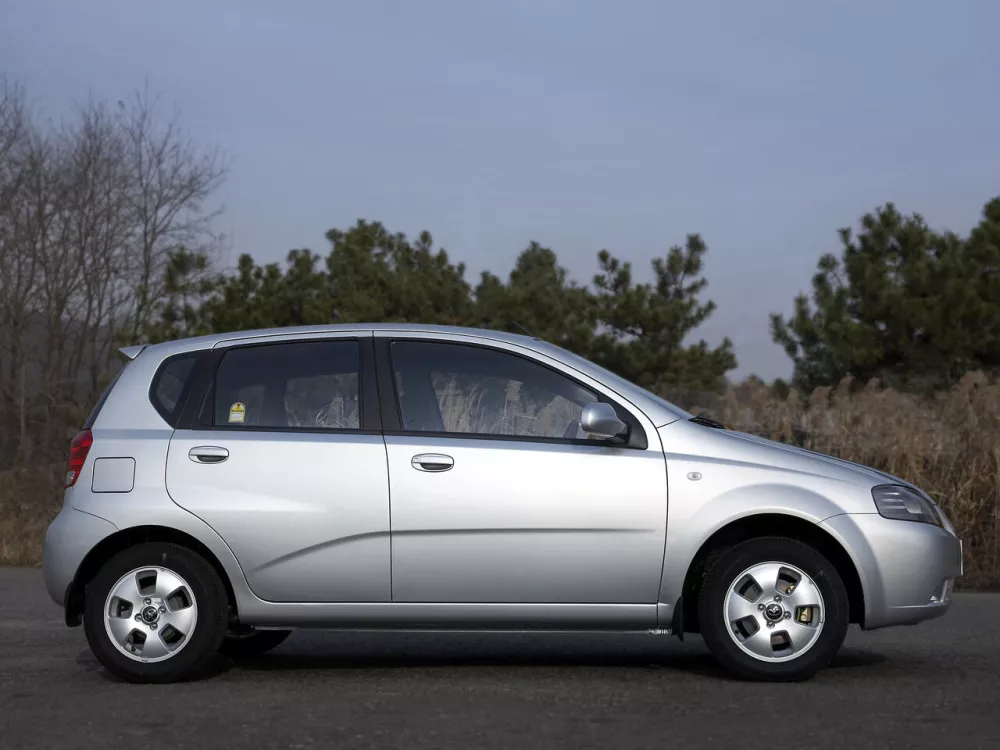 Автомобиль Daewoo Kalos Хэтчбек (5 дверей)