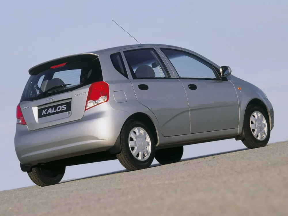 Автомобиль Daewoo Kalos Хэтчбек (5 дверей)
