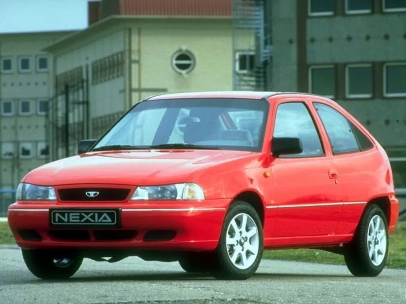 Автомобиль Daewoo Nexia I Хэтчбек (3 двери)
