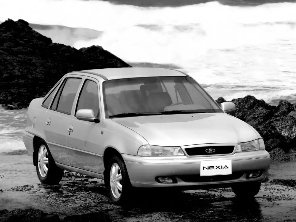 Автомобиль Daewoo Nexia I Седан
