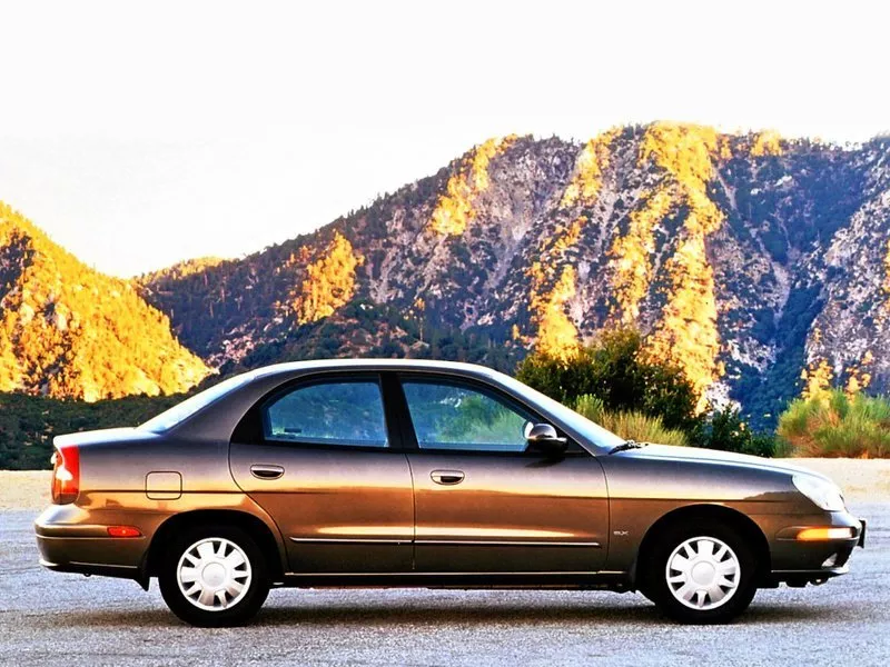 Автомобиль Daewoo Nubira II Седан