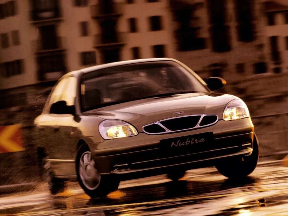 Автомобиль Daewoo Nubira II Седан