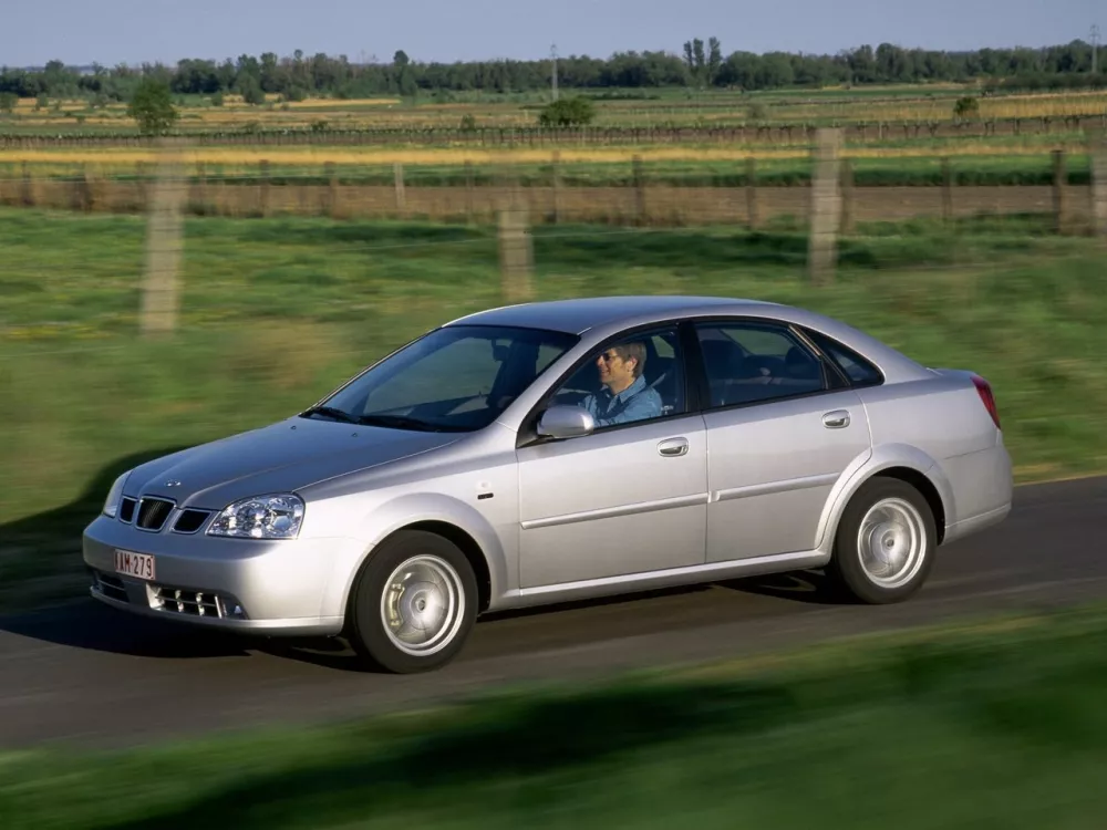 Автомобиль Daewoo Nubira III Седан