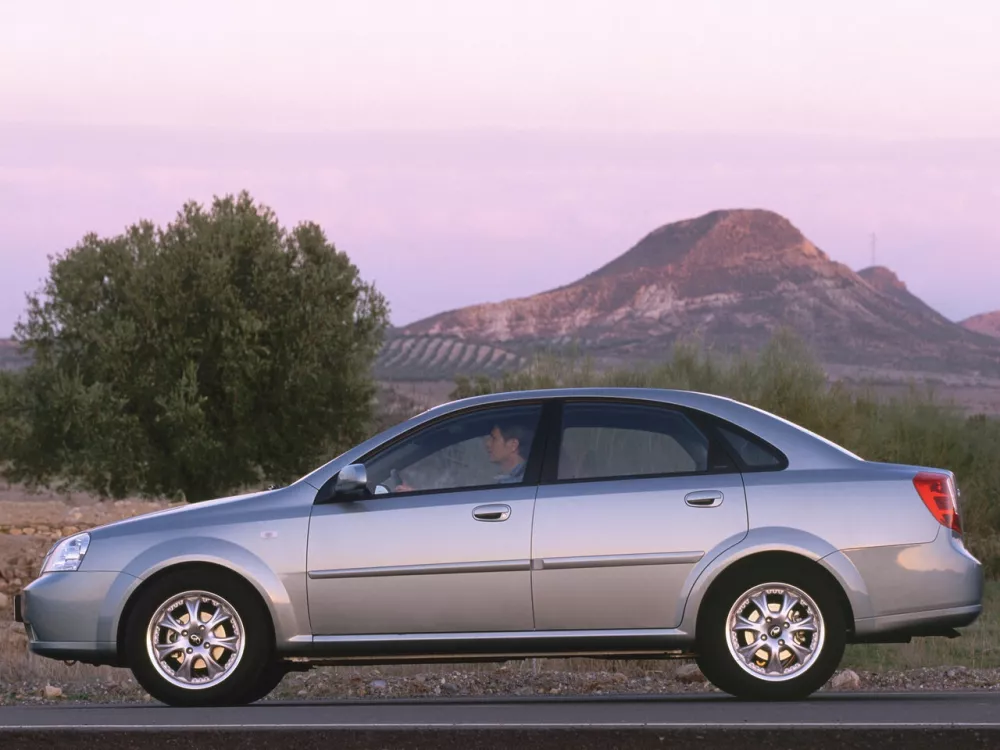 Автомобиль Daewoo Nubira III Седан