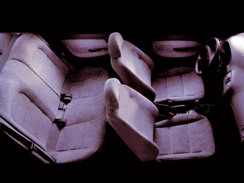 Автомобиль Daewoo Nubira I Хэтчбек (5 дверей)