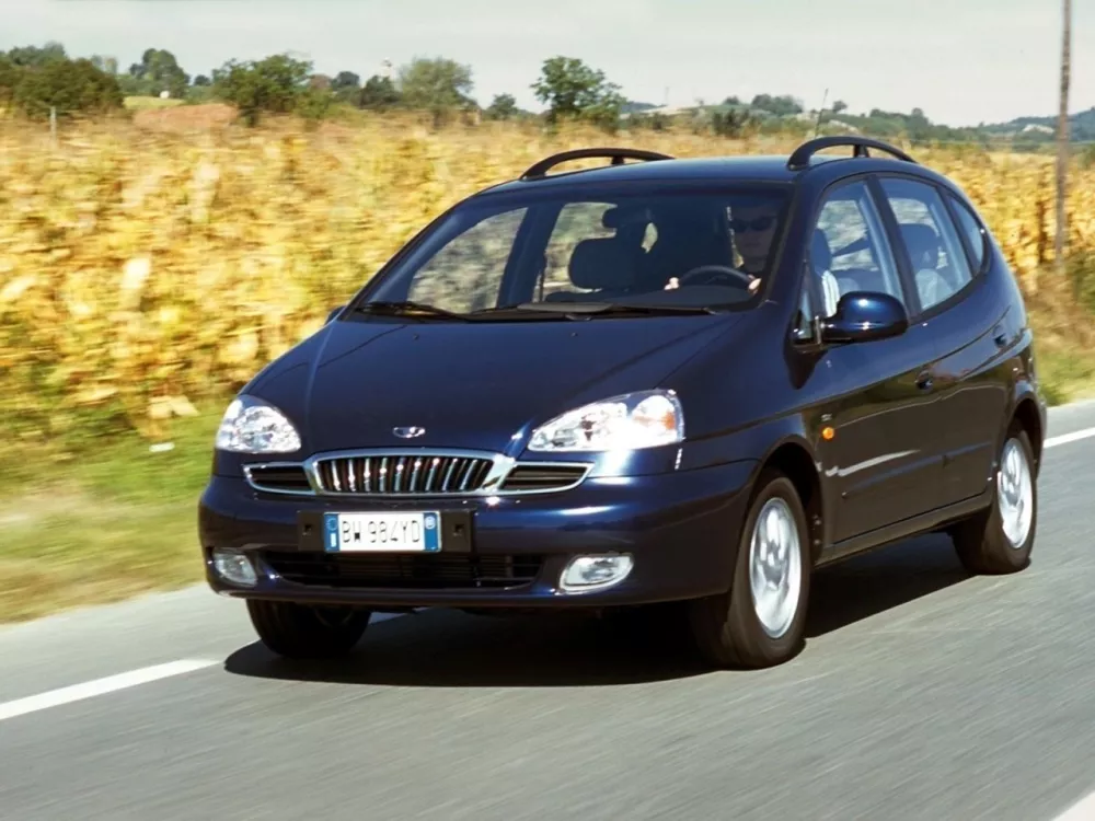 Автомобиль Daewoo Rezzo Компактвэн