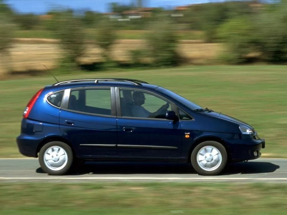 Автомобиль Daewoo Rezzo Компактвэн