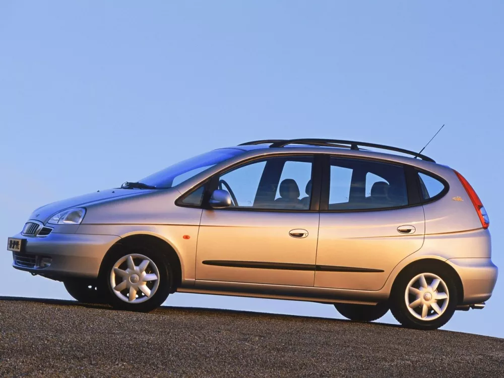 Автомобиль Daewoo Tacuma Компактвэн