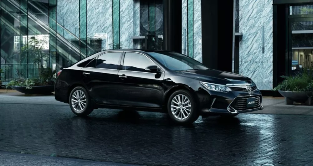 Автомобиль Daihatsu Altis IV (SXV50) Седан