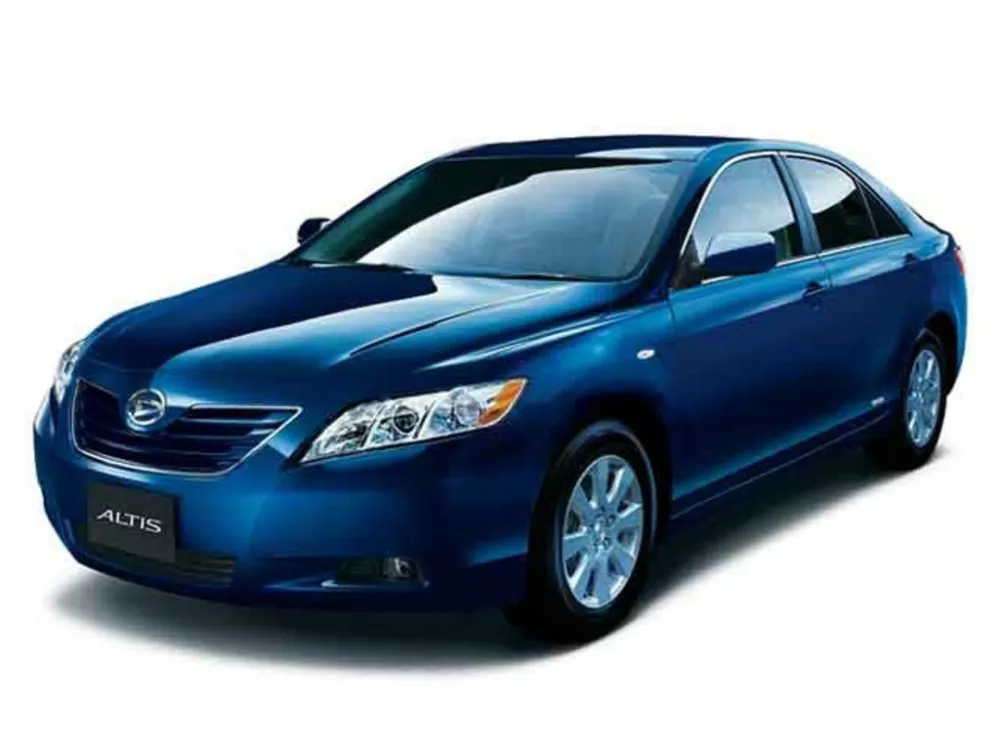 Автомобиль Daihatsu Altis III (SXV40) Седан