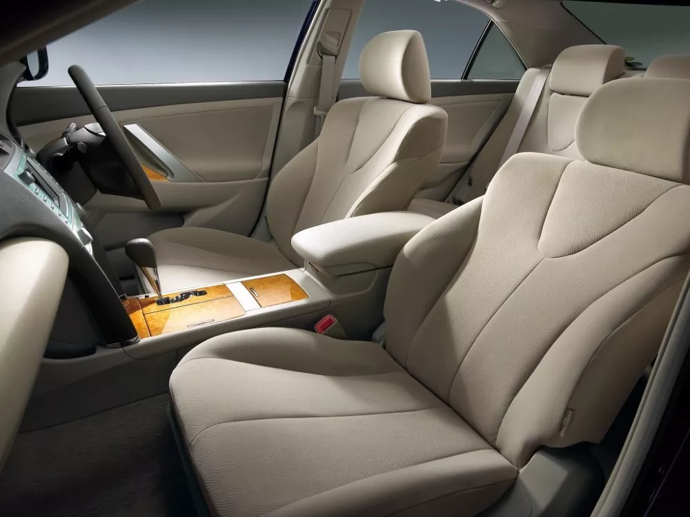 Автомобиль Daihatsu Altis III (SXV40) Седан