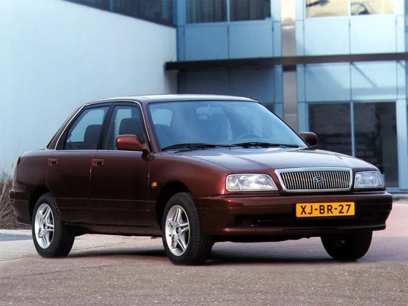 Автомобиль Daihatsu Applause I Рестайлинг Лифтбек