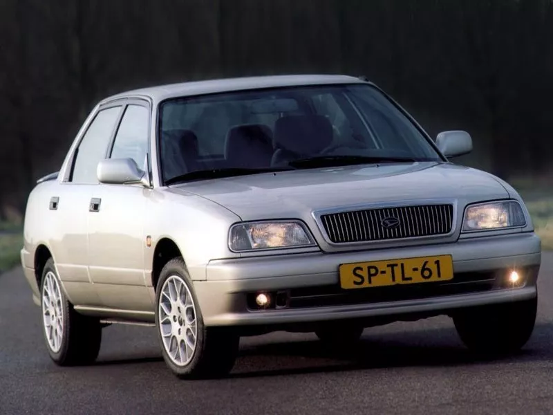Автомобиль Daihatsu Applause I Рестайлинг Лифтбек