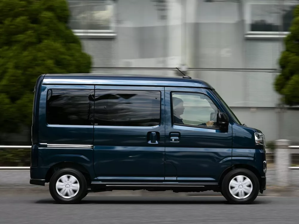 Автомобиль Daihatsu Atrai VI Микровэн