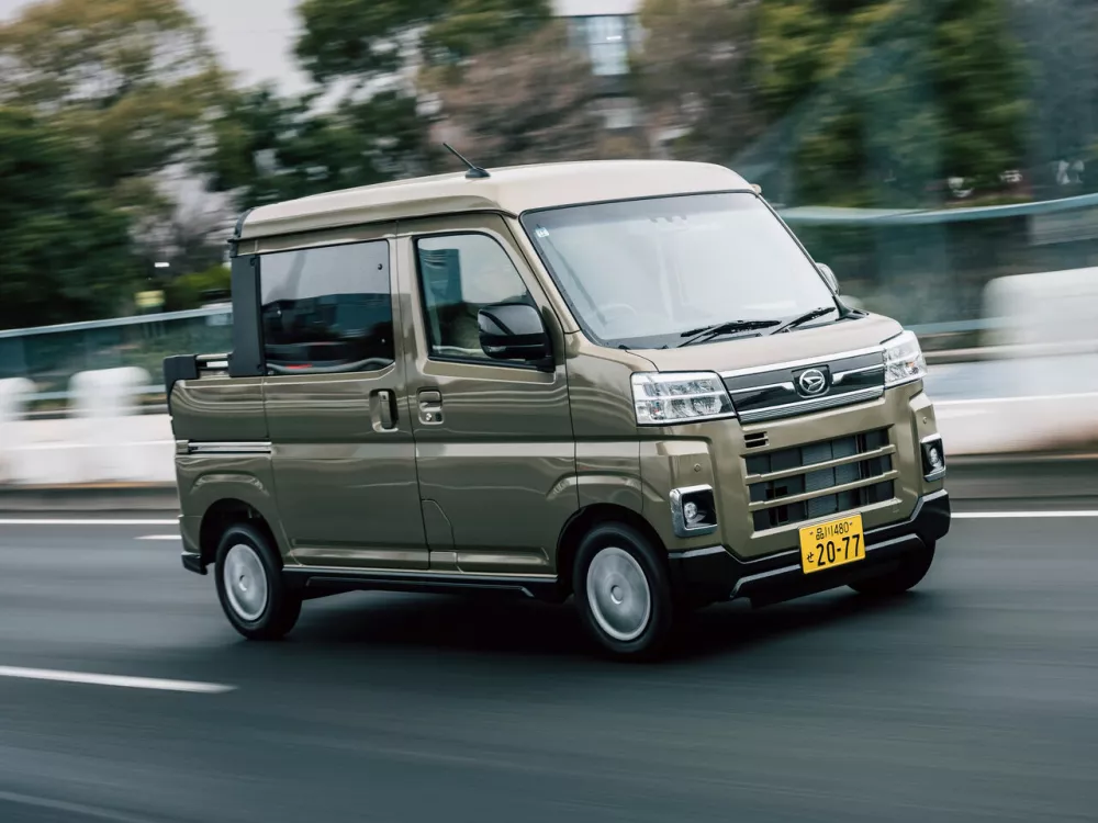 Автомобиль Daihatsu Atrai VI Пикап Двойная кабина Deck Van