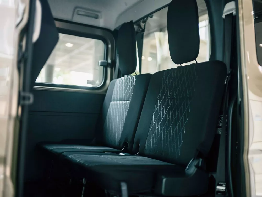 Автомобиль Daihatsu Atrai VI Пикап Двойная кабина Deck Van