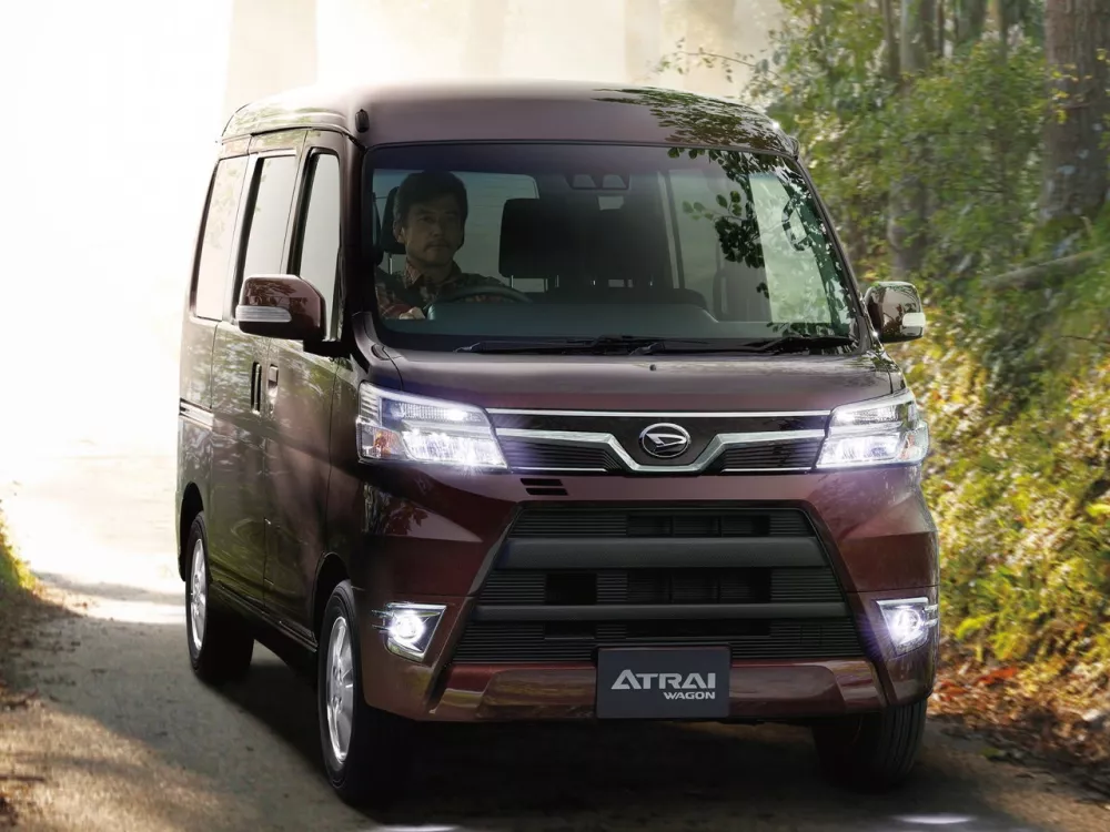 Автомобиль Daihatsu Atrai V Рестайлинг 2 Микровэн