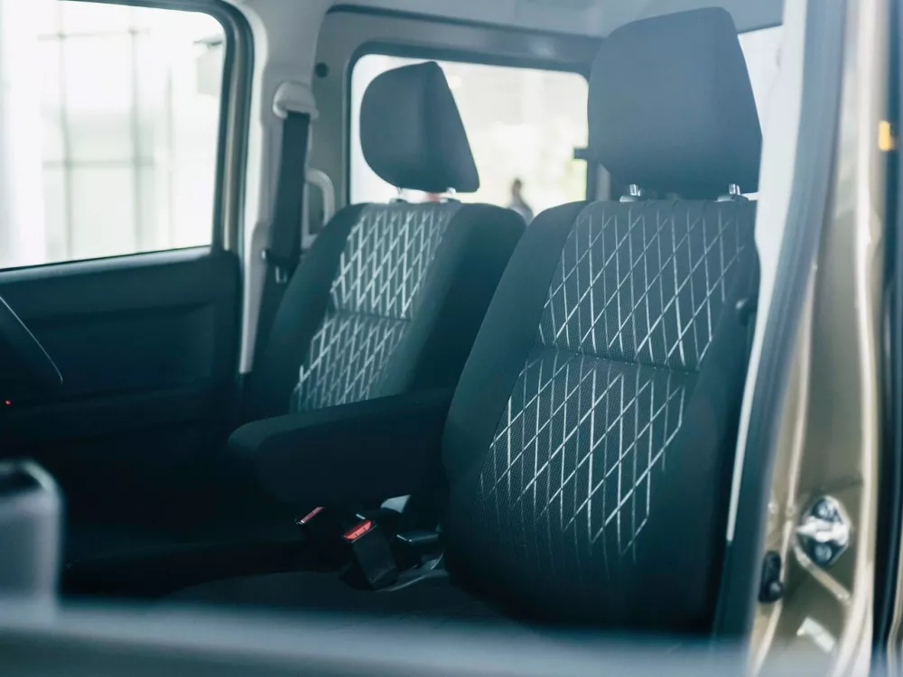 Автомобиль Daihatsu Atrai VI Пикап Двойная кабина Deck Van