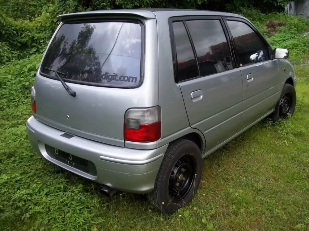Автомобиль Daihatsu Ceria Хэтчбек (5 дверей)