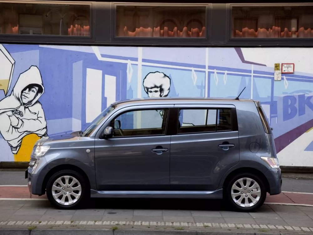 Автомобиль Daihatsu Coo Микровэн