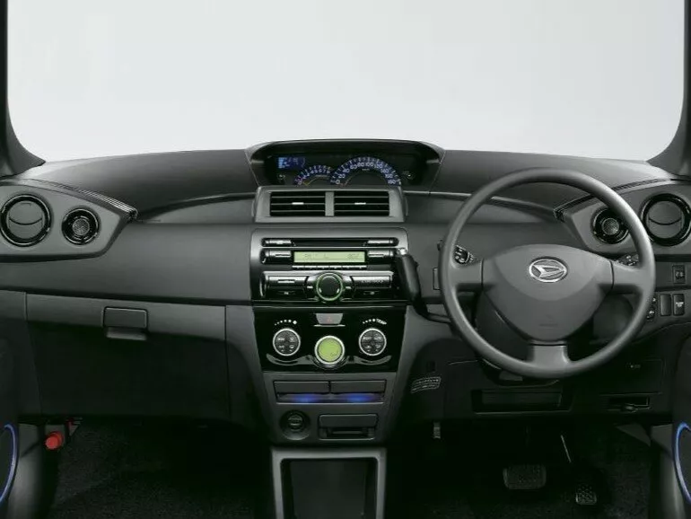 Автомобиль Daihatsu Coo Микровэн