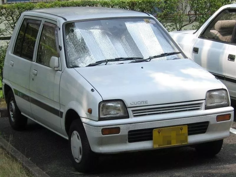Автомобиль Daihatsu Cuore II (L70) Хэтчбек (5 дверей)
