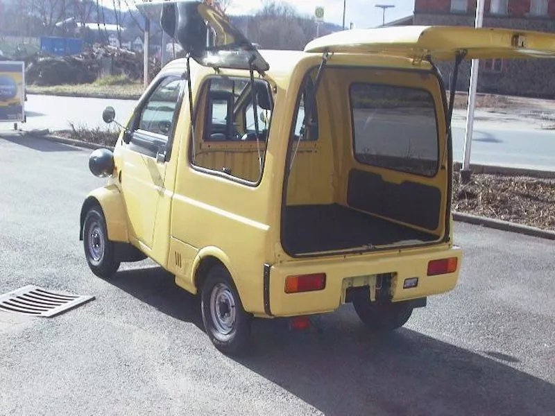 Автомобиль Daihatsu Midget II Микровэн