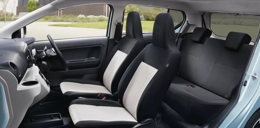 Автомобиль Daihatsu Mira e:S II Хэтчбек (5 дверей)