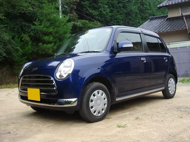 Автомобиль Daihatsu Mira Gino II Хэтчбек (5 дверей)