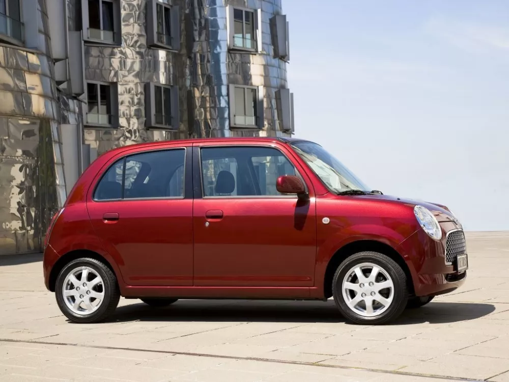 Автомобиль Daihatsu Mira Gino II Хэтчбек (5 дверей)