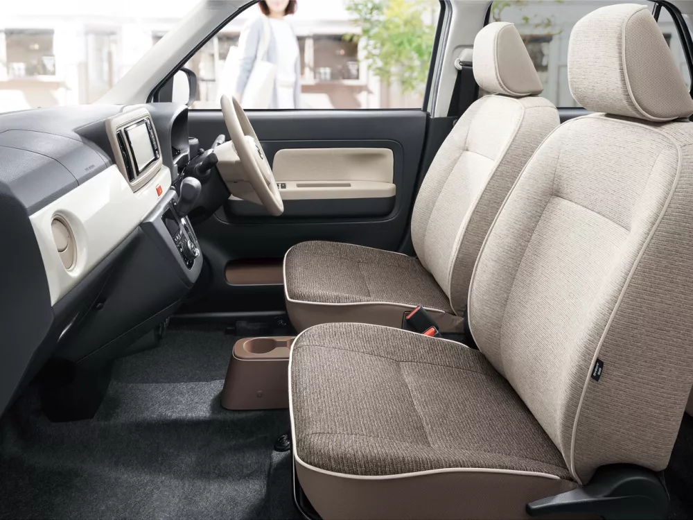 Автомобиль Daihatsu Mira Tocot Хэтчбек (5 дверей)