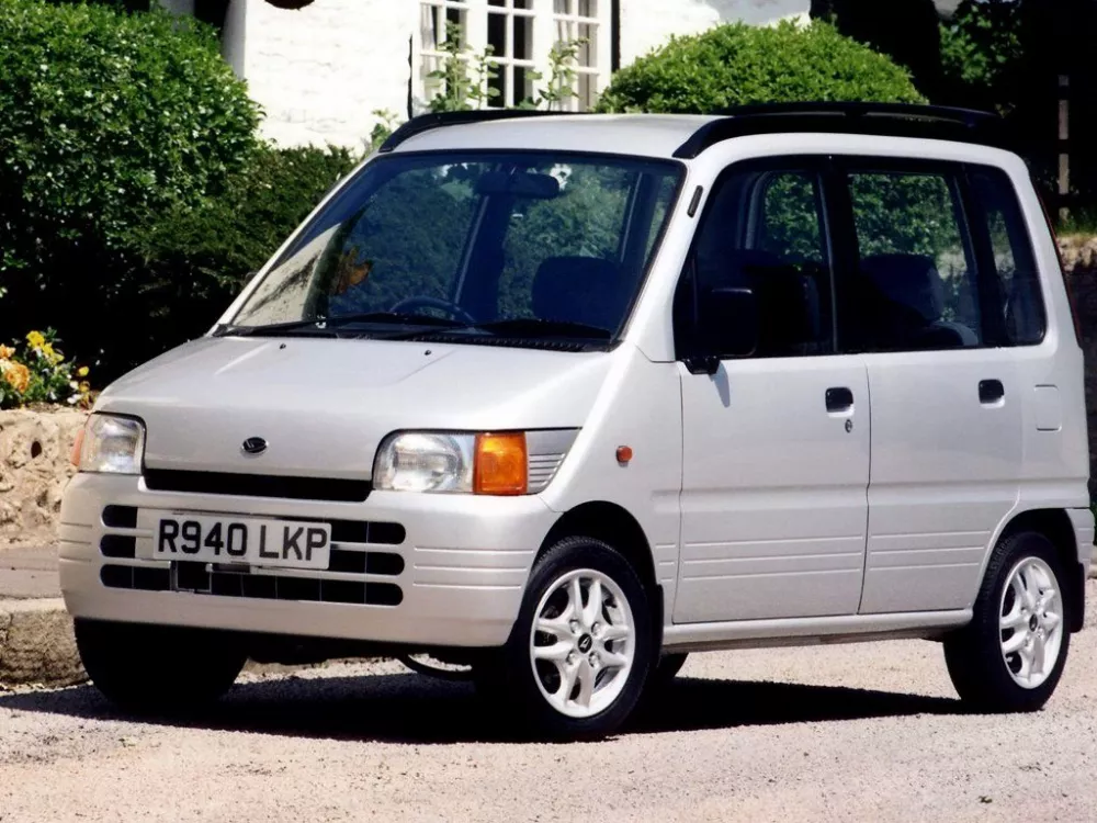 Автомобиль Daihatsu Move I Микровэн