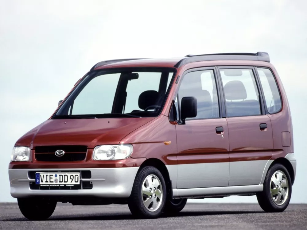 Автомобиль Daihatsu Move II Микровэн