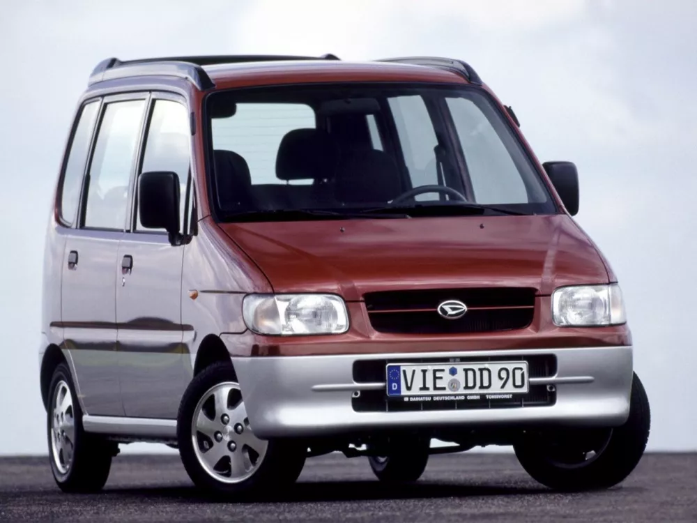 Автомобиль Daihatsu Move II Микровэн