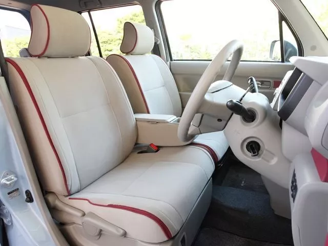 Автомобиль Daihatsu Move Conte I Хэтчбек (5 дверей)
